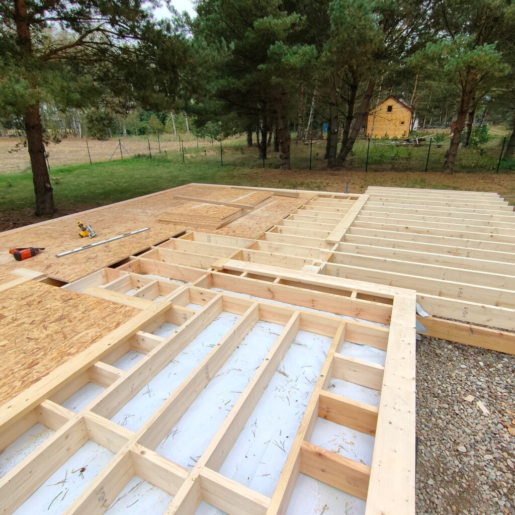 Fundament domu drewnianego